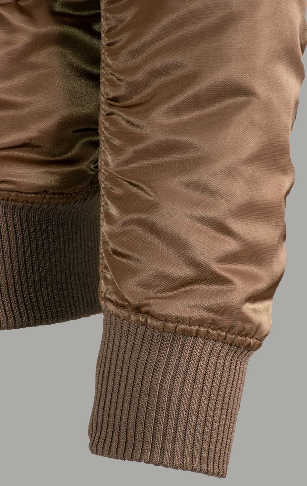 Бомбер ALPHA INDUSTRIES VF 59 LONG MA-1 taupe 