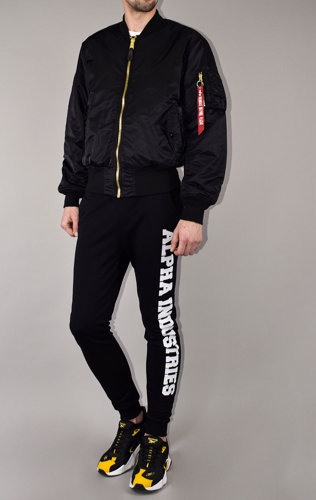 Бомбер ALPHA INDUSTRIES MA-1 black 