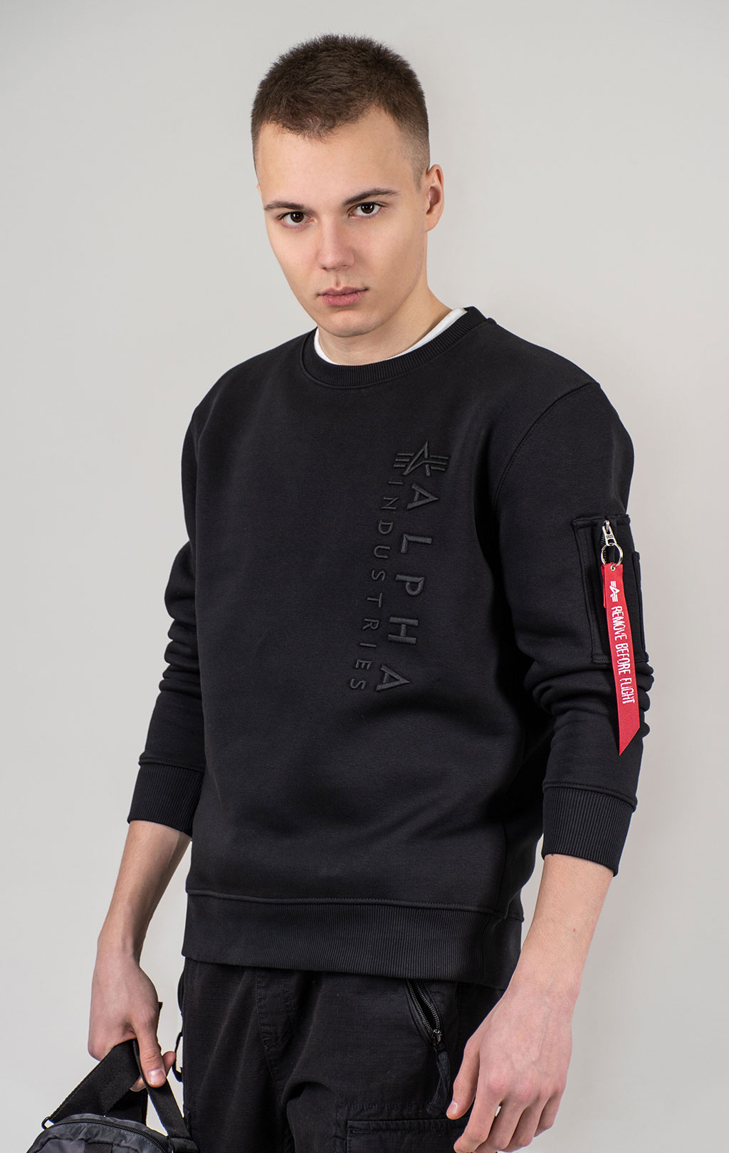 Свитшот ALPHA INDUSTRIES EMB SWEATER black 