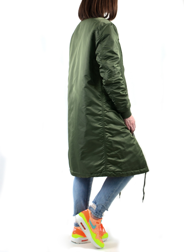 Женская куртка-бомбер удлинённая ALPHA INDUSTRIES MA-1 COAT sage green 