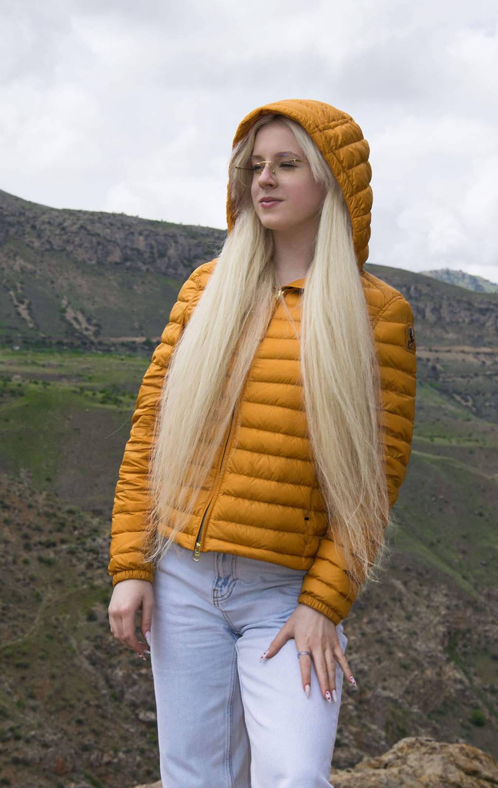 Женская куртка-пуховик лёгкая PARAJUMPERS SUIREN SS 22 honey bee 