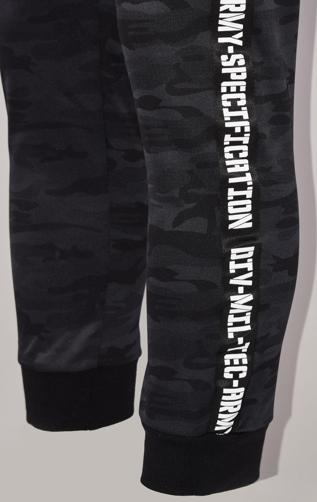 Брюки Mil-Tec спортивные DIV-MIL-TEC-ARMY dark camo 