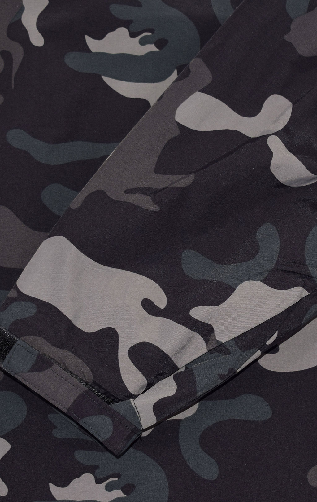 Анорак Surplus WINDBREAKER camo black 