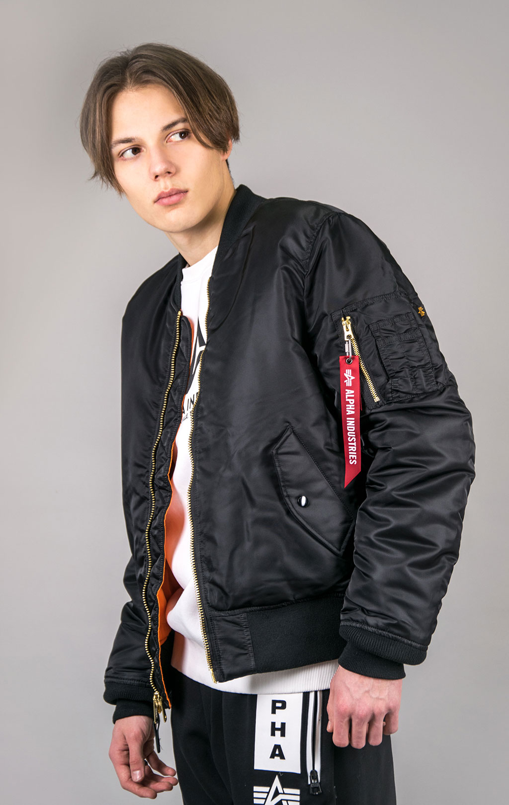 Бомбер ALPHA INDUSTRIES SLIM FIT/EUROPEAN FIT MA-1 FW 21/22 m black 