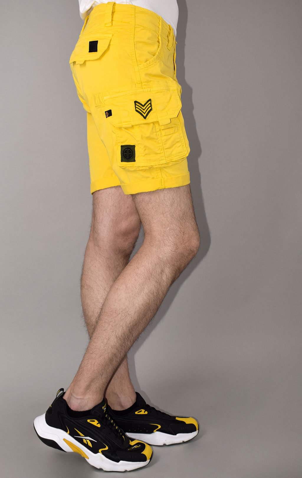 Шорты ALPHA INDUSTRIES CREW SHORT PATCH empire yellow 