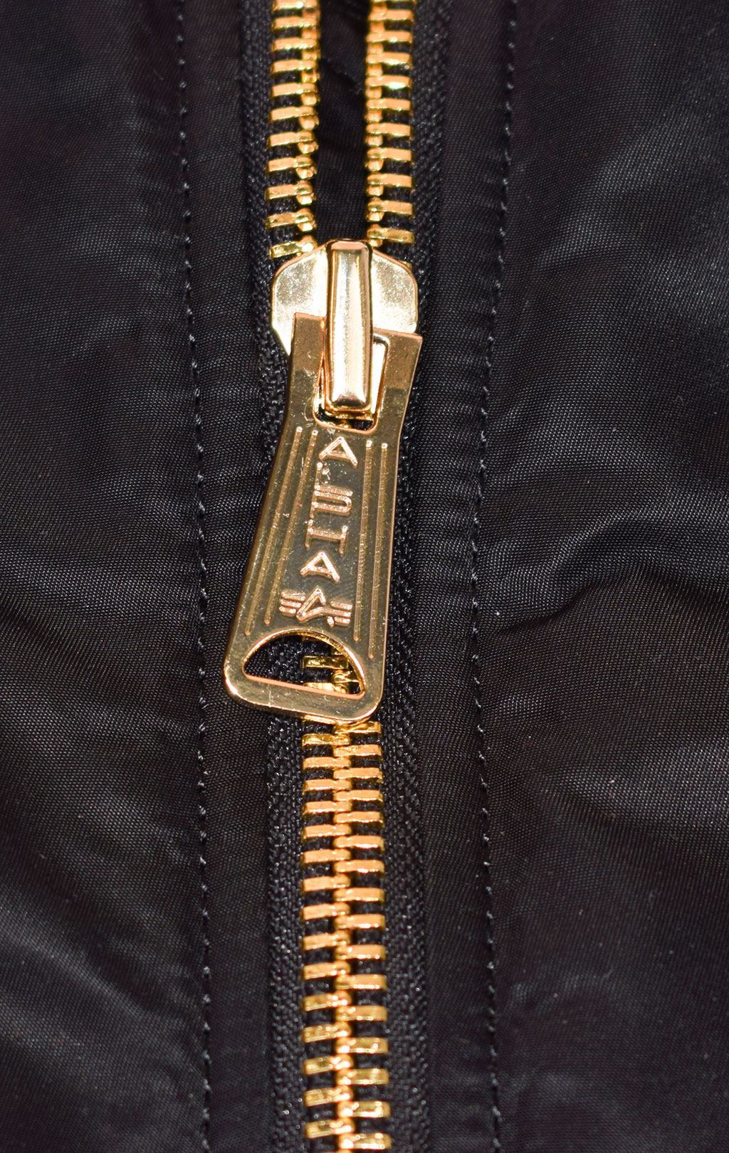 Женская куртка-бомбер удлинённая ALPHA INDUSTRIES COAT PM MA-1 black 
