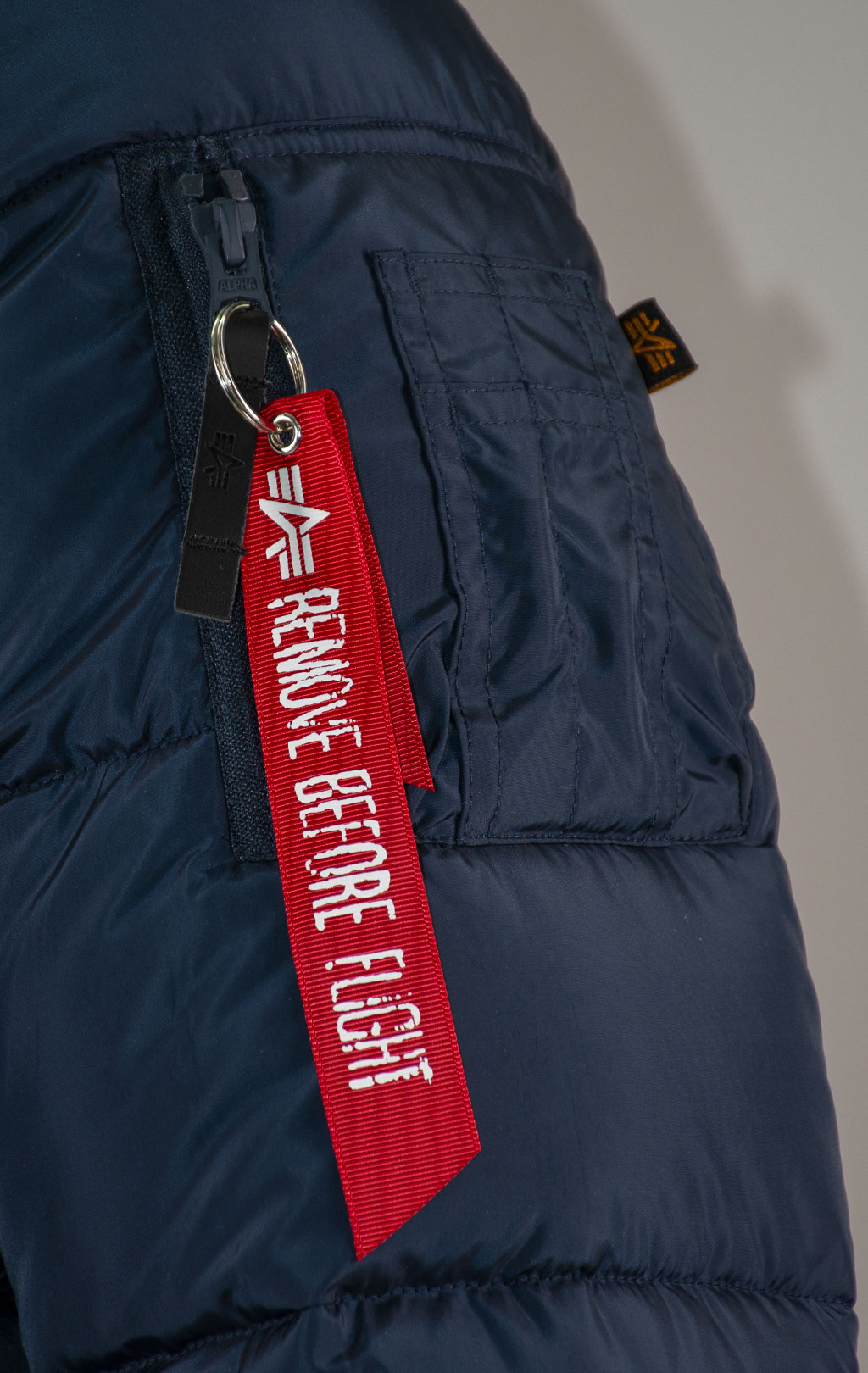 Куртка ALPHA INDUSTRIES HOODED PUFFER ALPHA FD rep. blue 