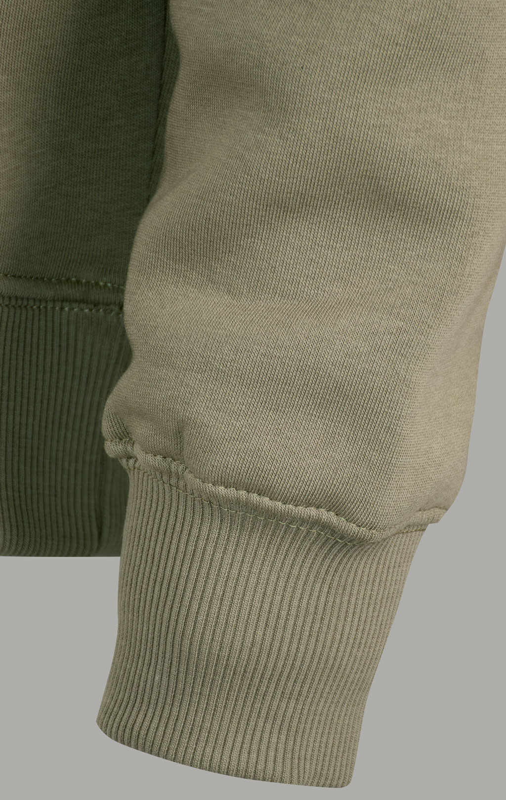 Свитшот ALPHA INDUSTRIES BASIC SWEATER olive 