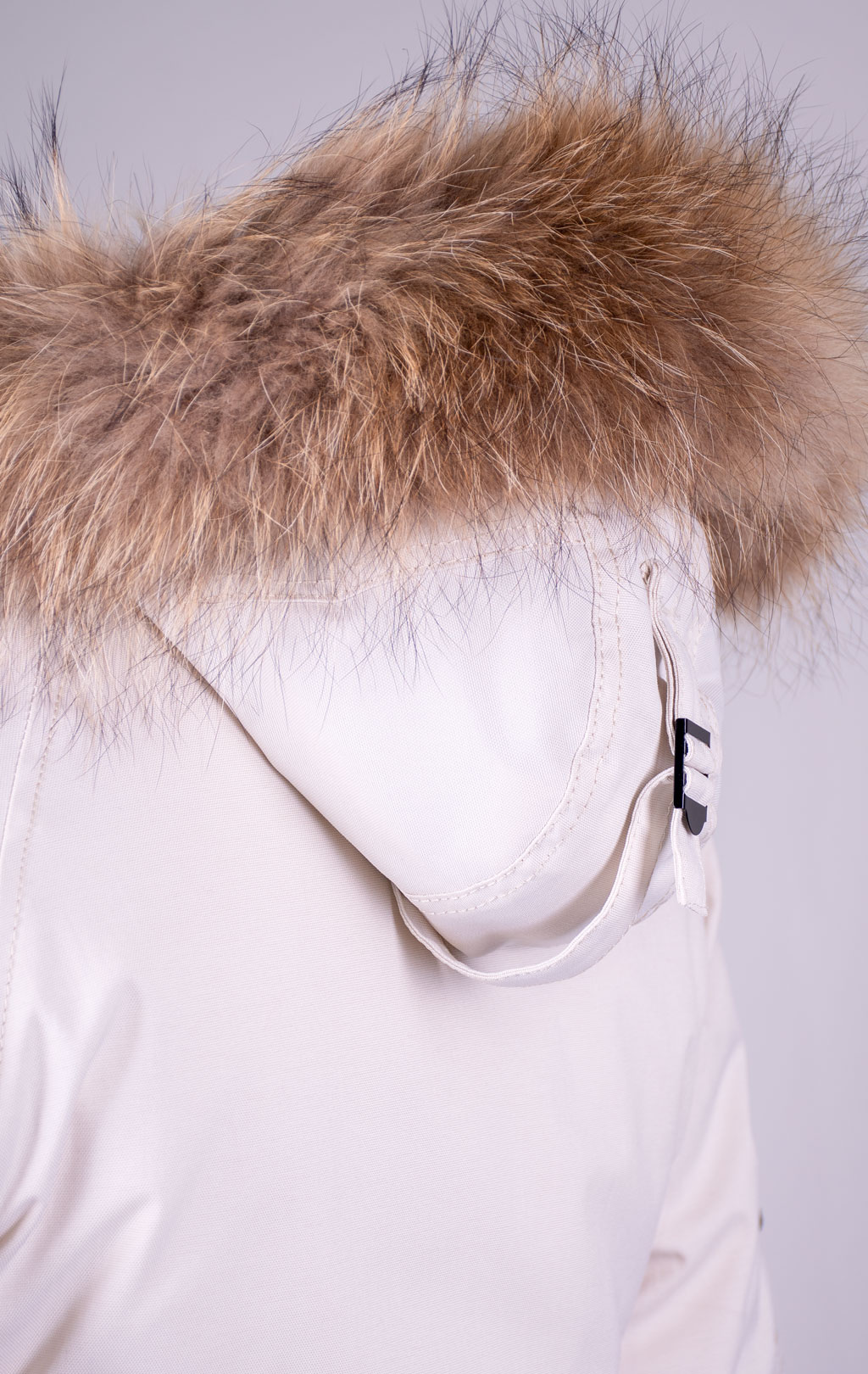 Женская аляска ALPHA INDUSTRIES EXPLORER натур. мех white off 