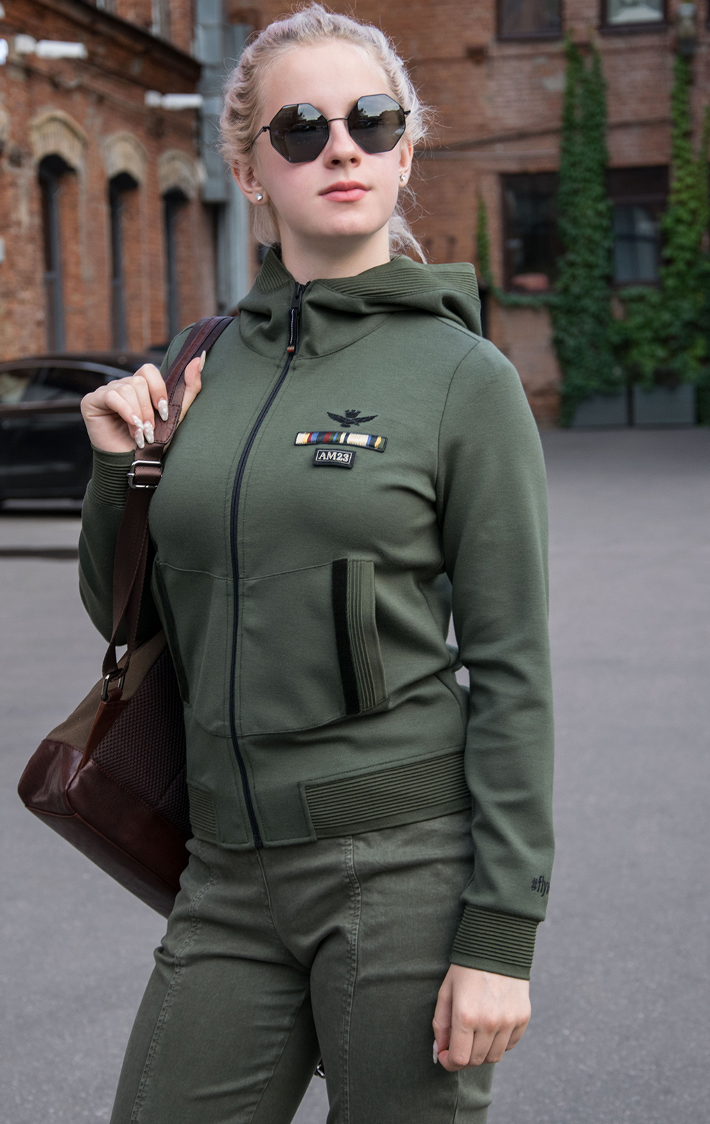 Женская толстовка на молнии AERONAUTICA MILITARE FW 20/21/TR verde militare scuro (FE 1553) 