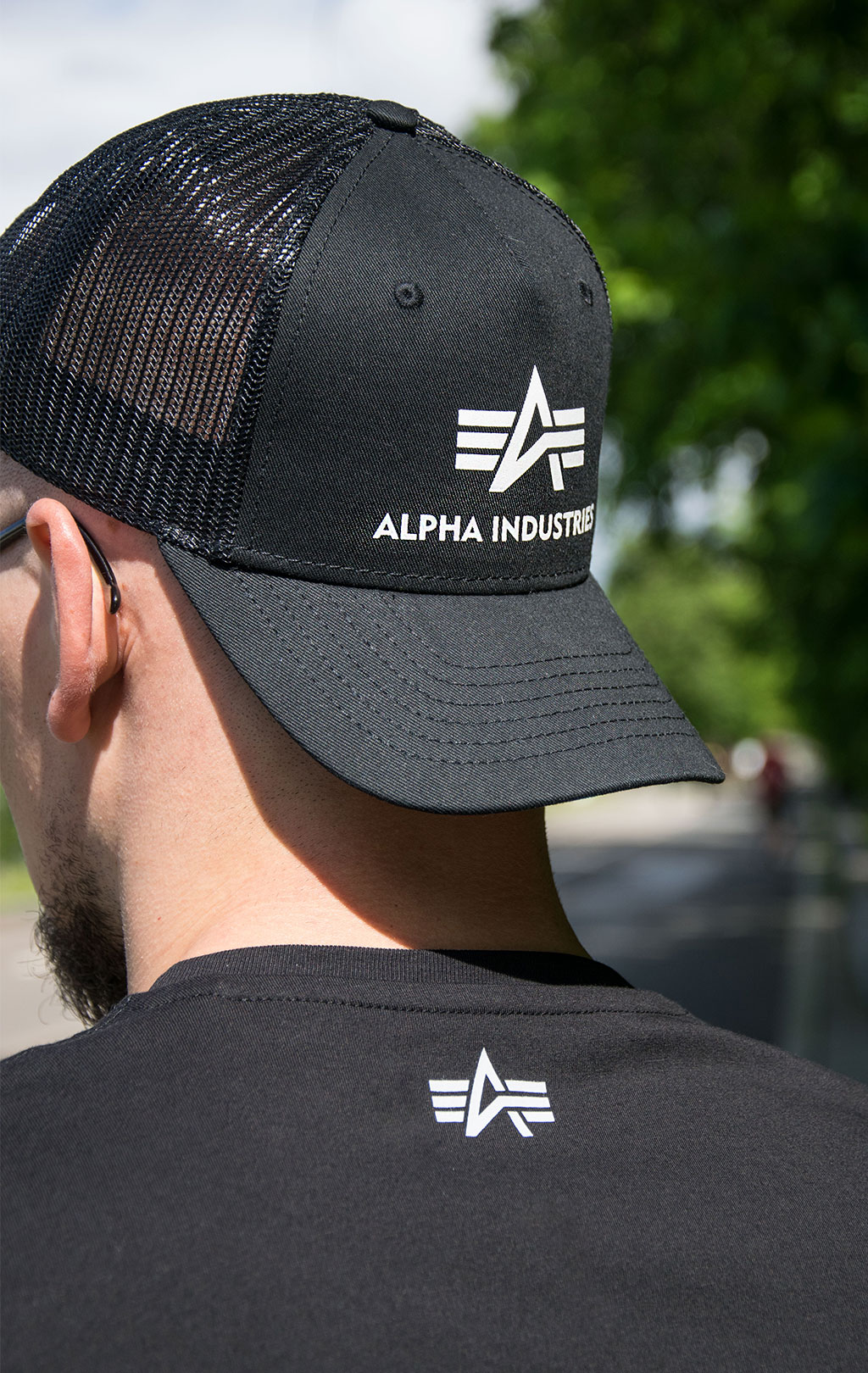 Бейсболка ALPHA INDUSTRIES BASIC TRUCKER CAP black 