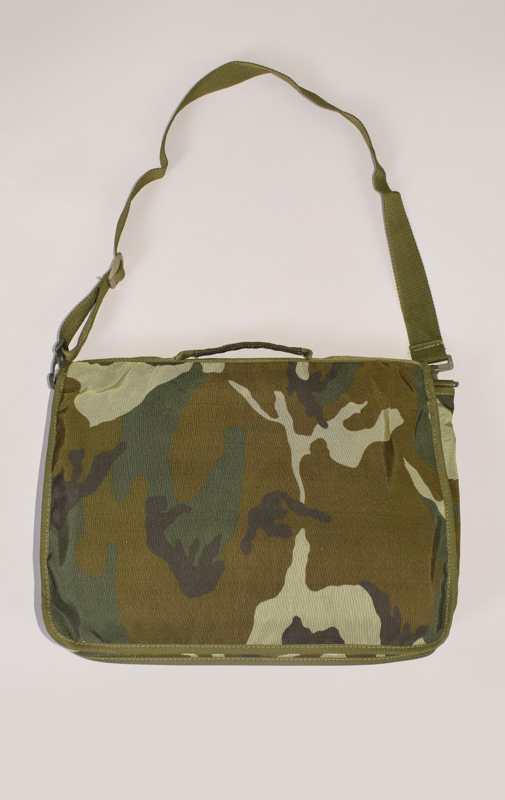 Сумка для документов армейская нейлон camo woodland Италия