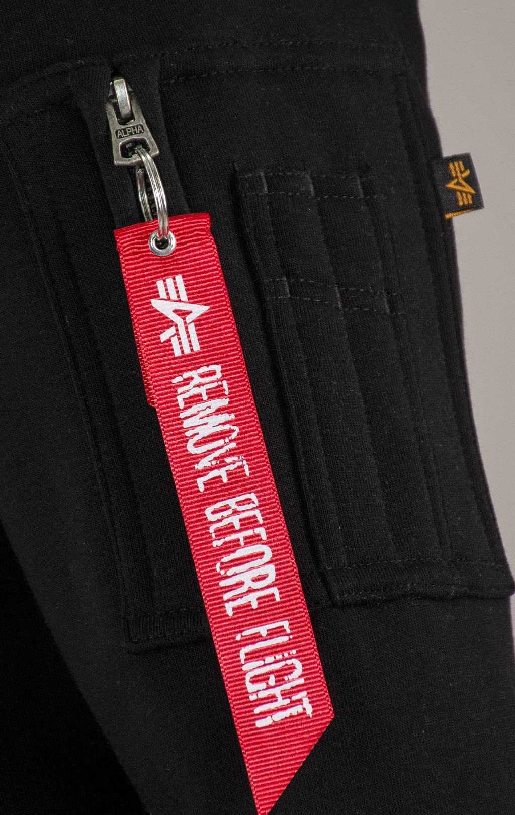 Свитшот ALPHA INDUSTRIES EMB SWEATER black 