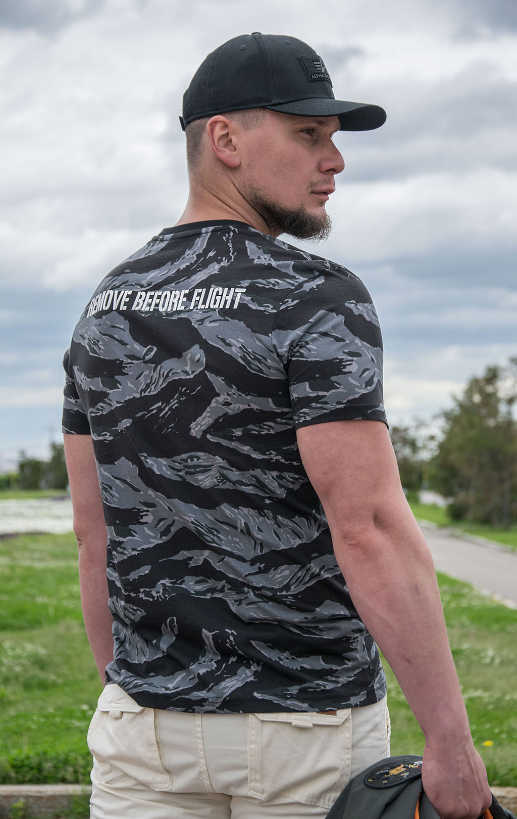 Футболка ALPHA INDUSTRIES TIGER CAMO T camo black tiger 