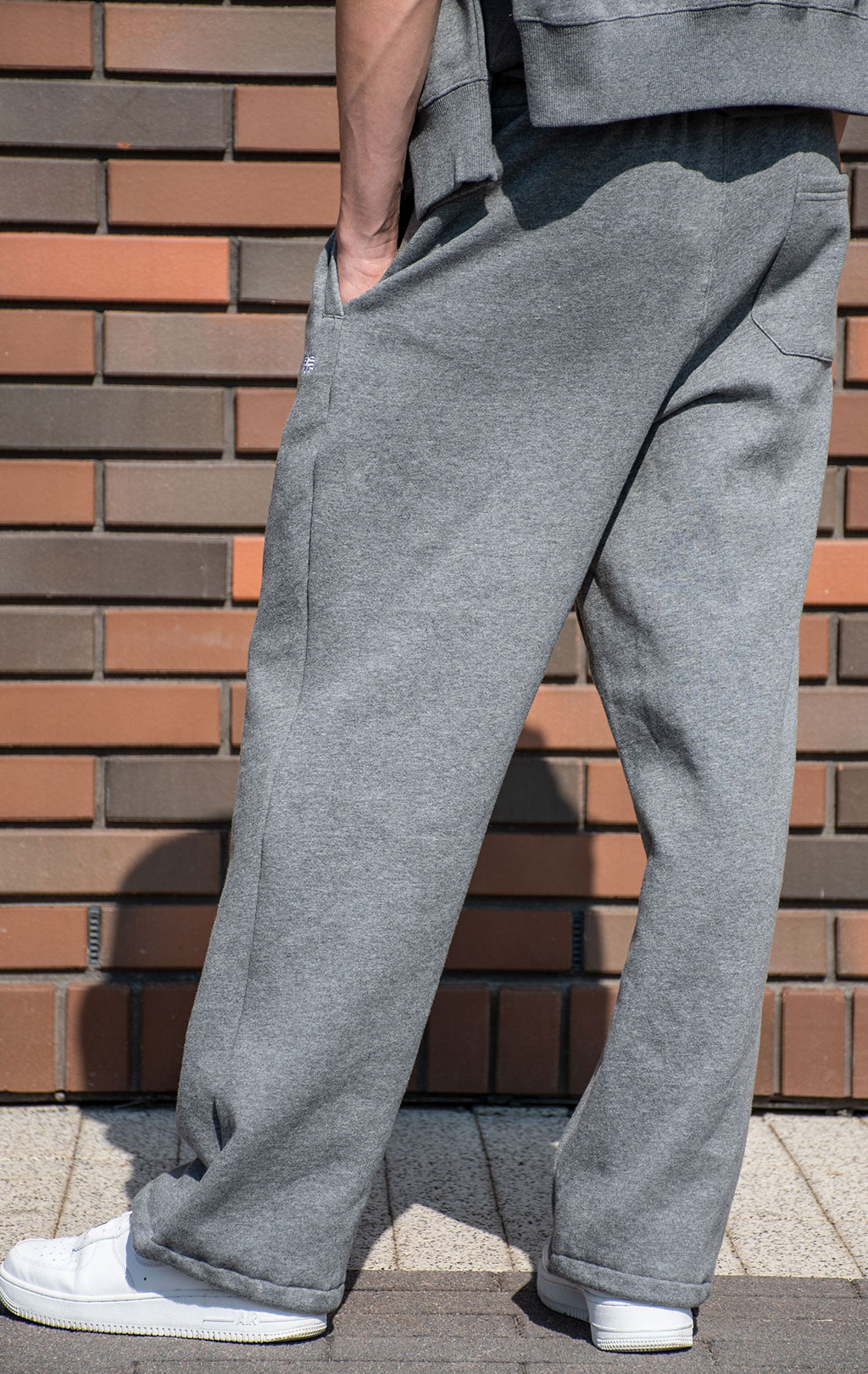 Брюки спортивные джоггеры ALPHA INDUSTRIES ESSENTIAL SWEATPANTS FW 24/25 medium charcoal heather 