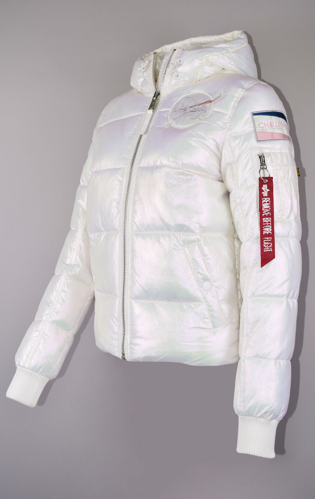 Женская куртка ALPHA INDUSTRIES HOODED PUFFER NASA white 