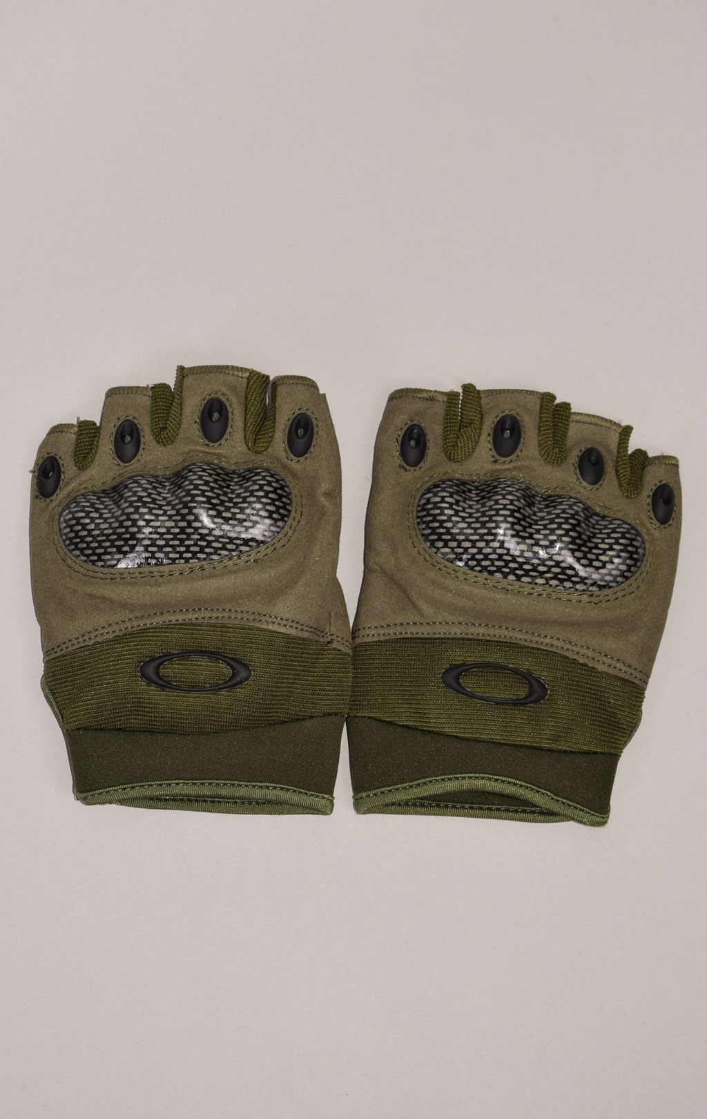 Перчатки тактические OK ASSAULT с пласт. защитой без пальцев green 