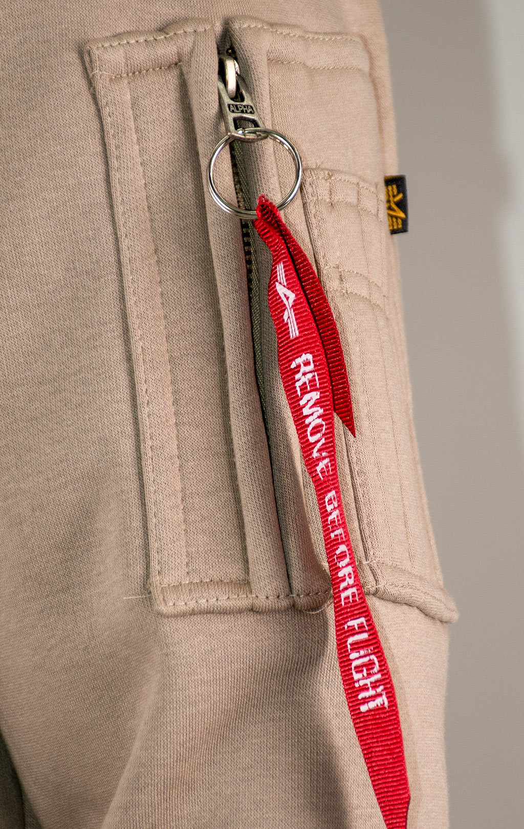 Толстовка ALPHA INDUSTRIES EMB HOODY vintage sand 