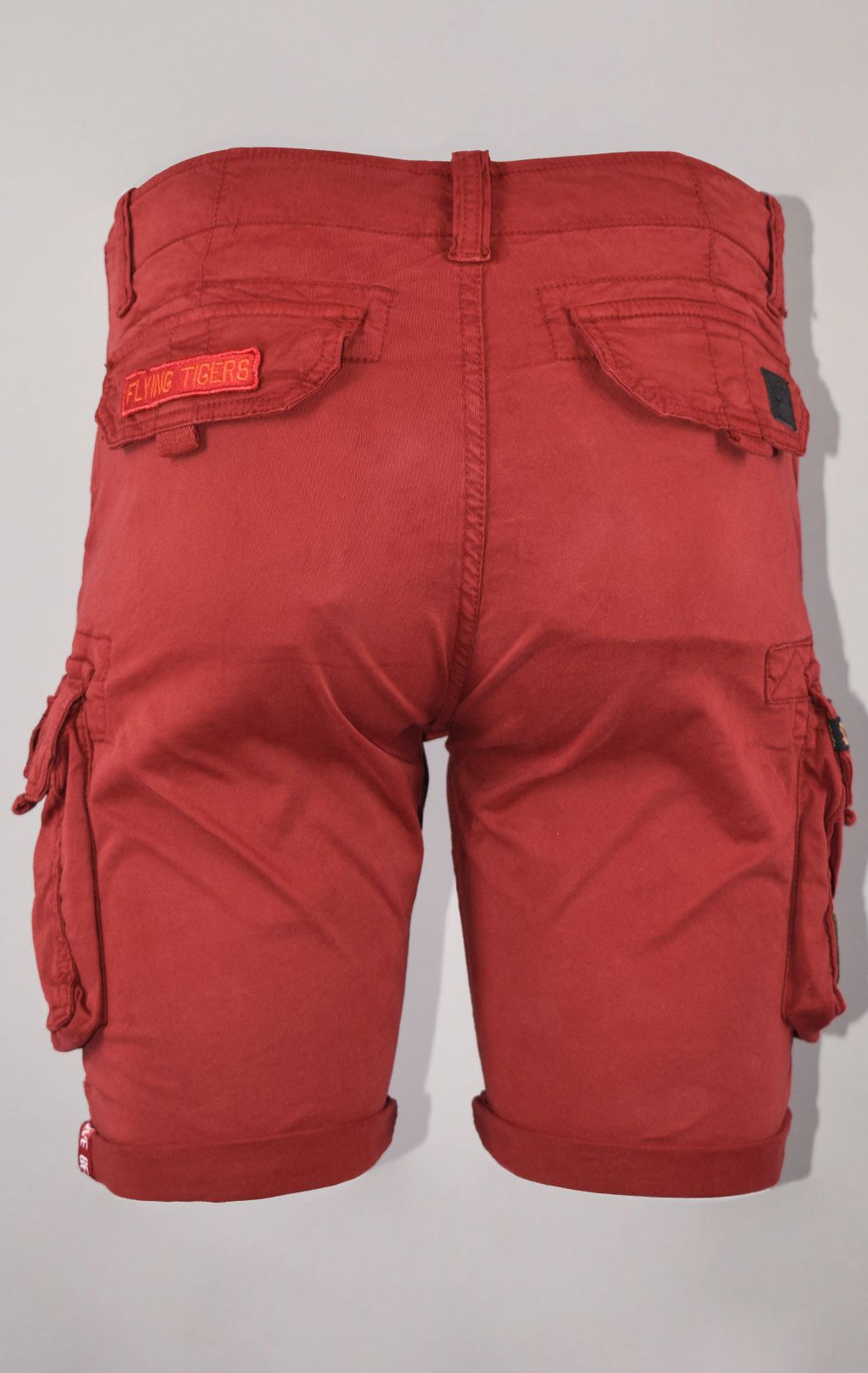 Шорты ALPHA INDUSTRIES CREW SHORT PATCH RBF red 