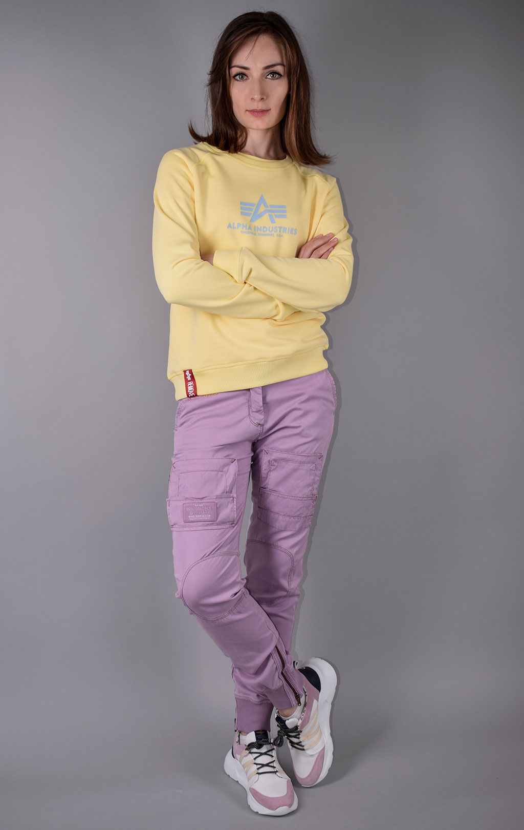 Женский свитшот ALPHA INDUSTRIES NEW BASIC SWEATER pastel yellow 