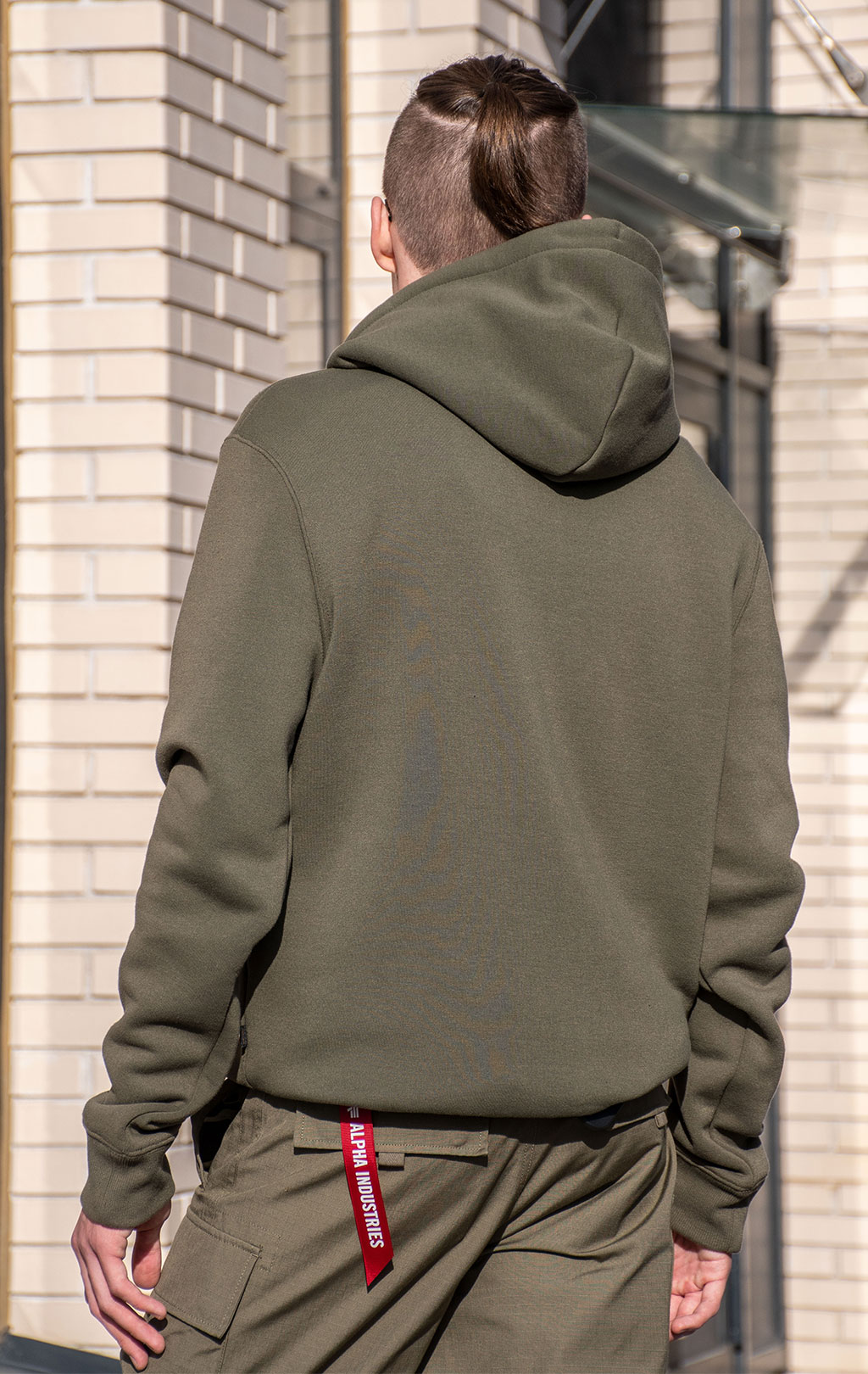 Толстовка ALPHA INDUSTRIES BASIC LOGO HOODIE olive 