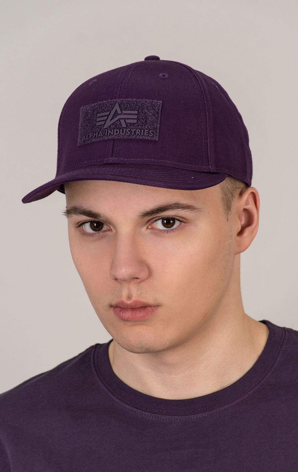 Бейсболка ALPHA INDUSTRIES VELCRO CAP plum 