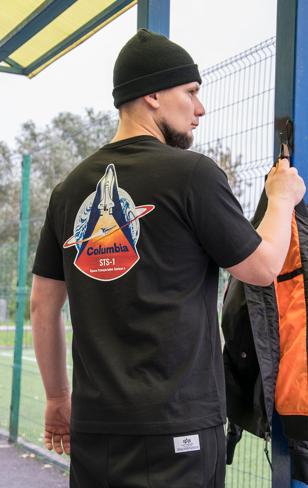 Футболка ALPHA INDUSTRIES NASA COLUMBIA TEE плотная FW 21/22 black 