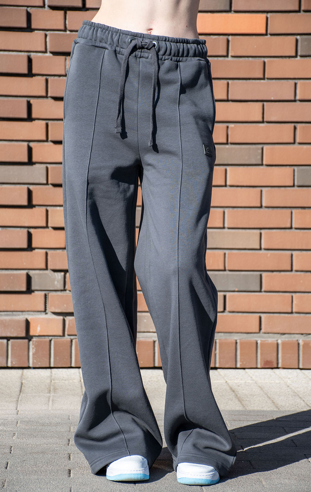 Женские брюки спортивные джоггеры ALPHA INDUSTRIES X-FIT LABEL WIDE JOGGER vintage grey 