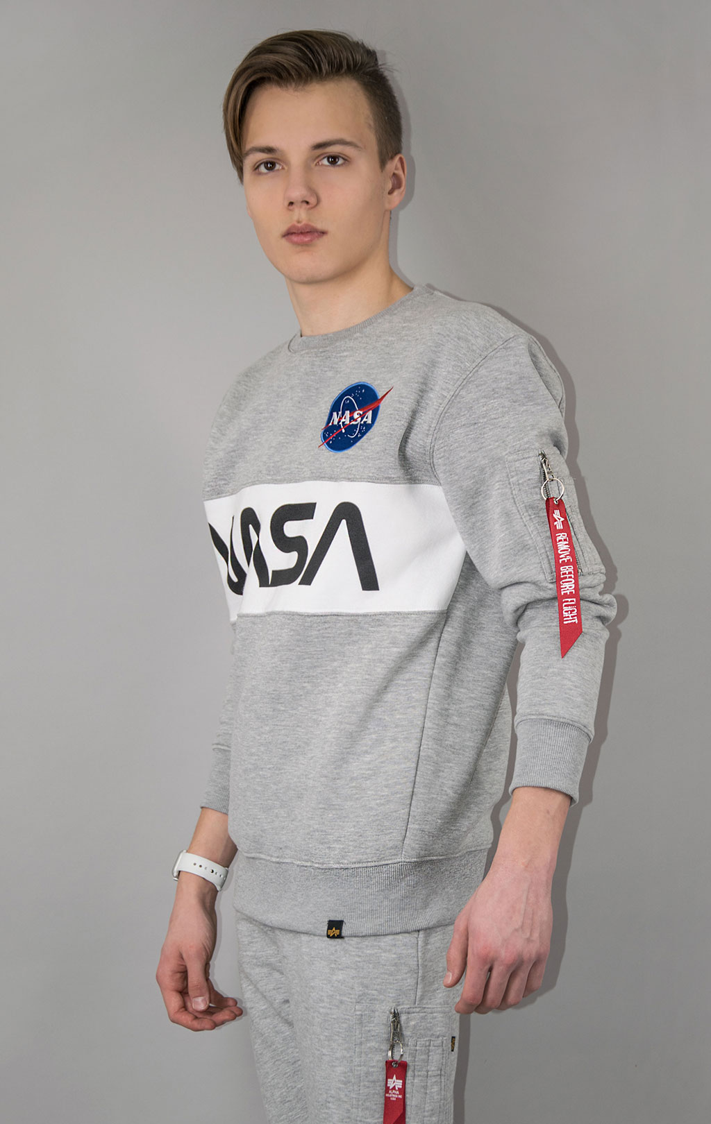 Свитшот ALPHA INDUSTRIES NASA Inlay grey heather 