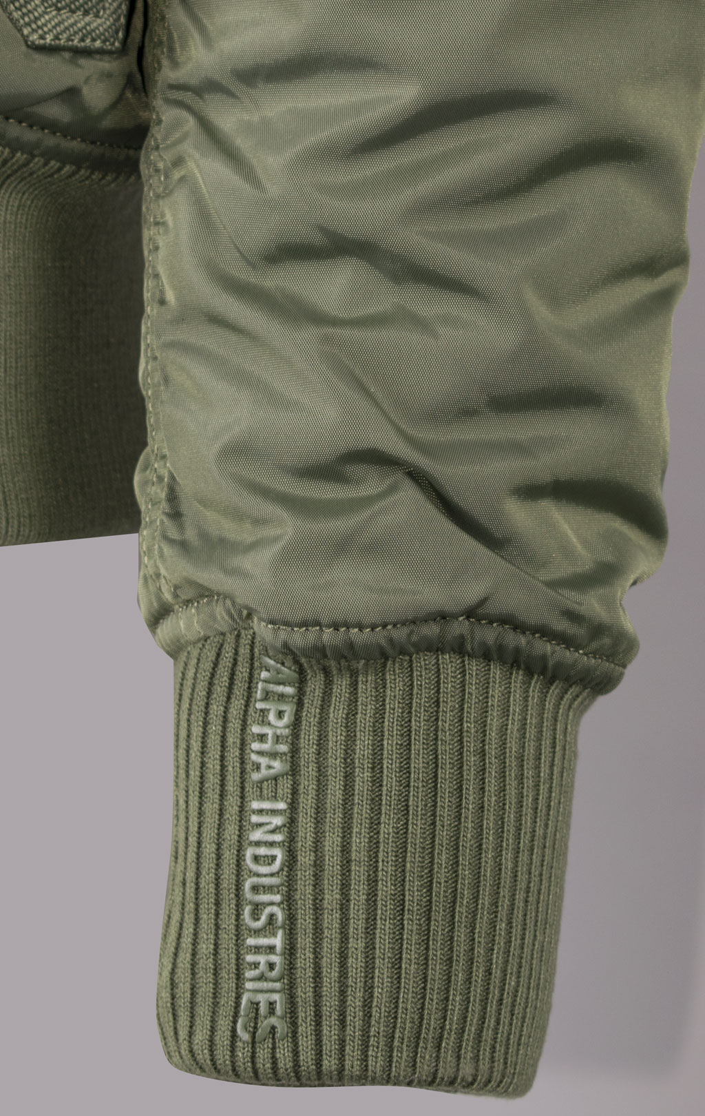 Куртка-пилот ALPHA INDUSTRIES INJECTOR-III sage green 