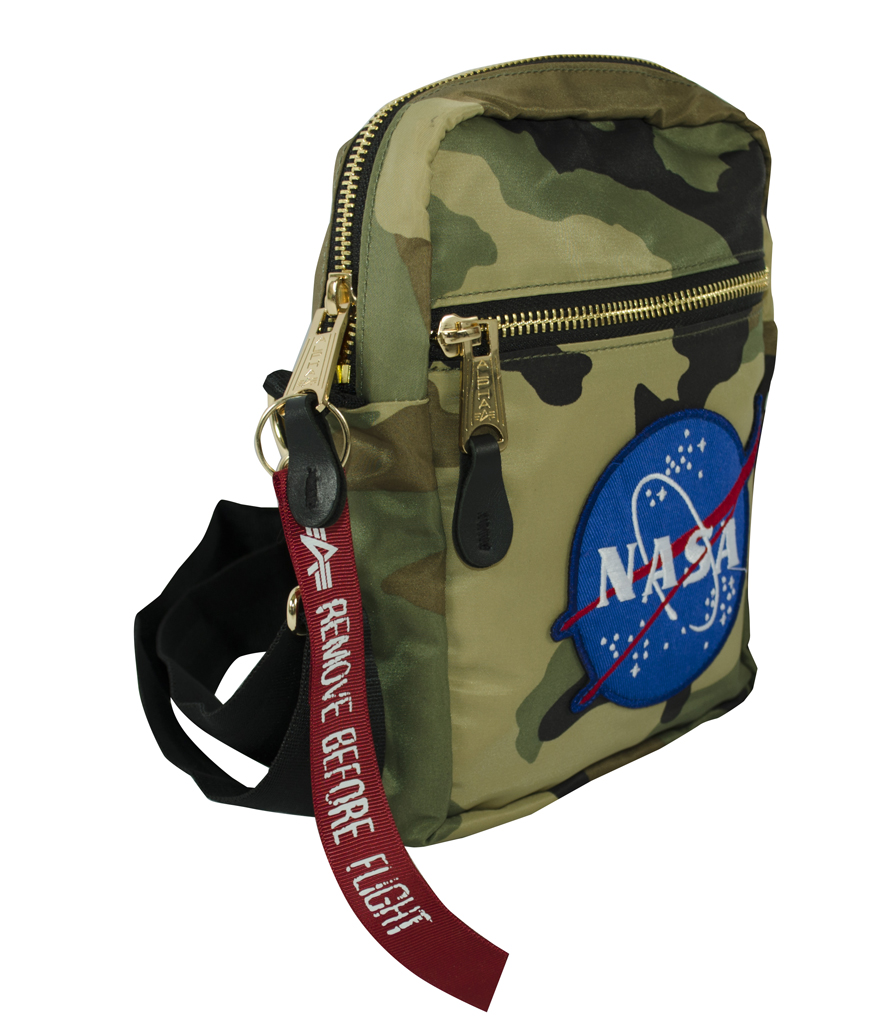 Сумка ALPHA INDUSTRIES FLYERS KIT BAG NASA camo woodland 