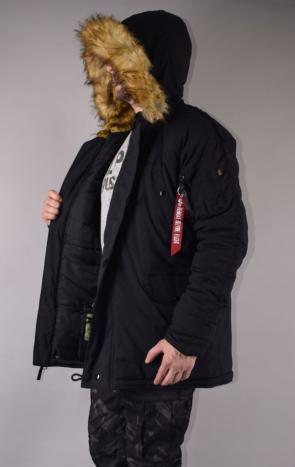 Аляска ALPHA INDUSTRIES EXPLORER black 