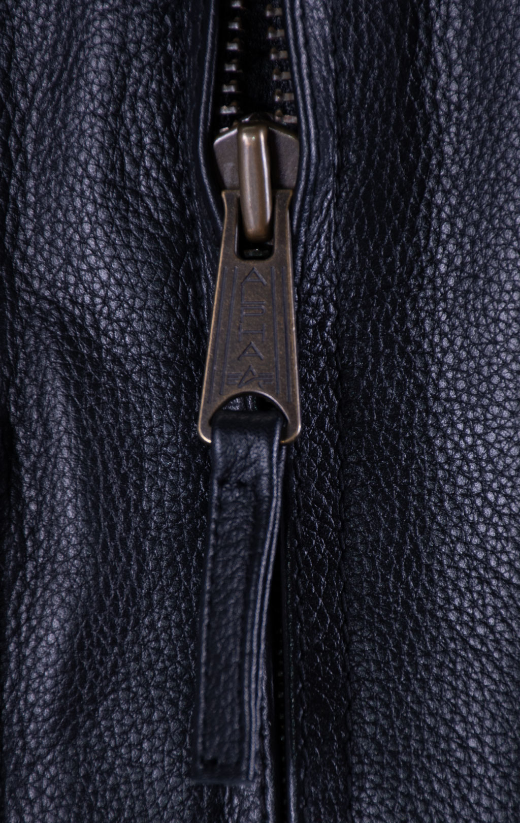 Куртка лётная ALPHA INDUSTRIES CWU Leather HERITAGE black 