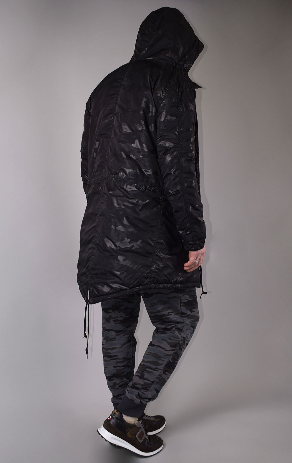 Парка ALPHA INDUSTRIES HOODED FISHTAIL CW HIDDEN CAMO black 