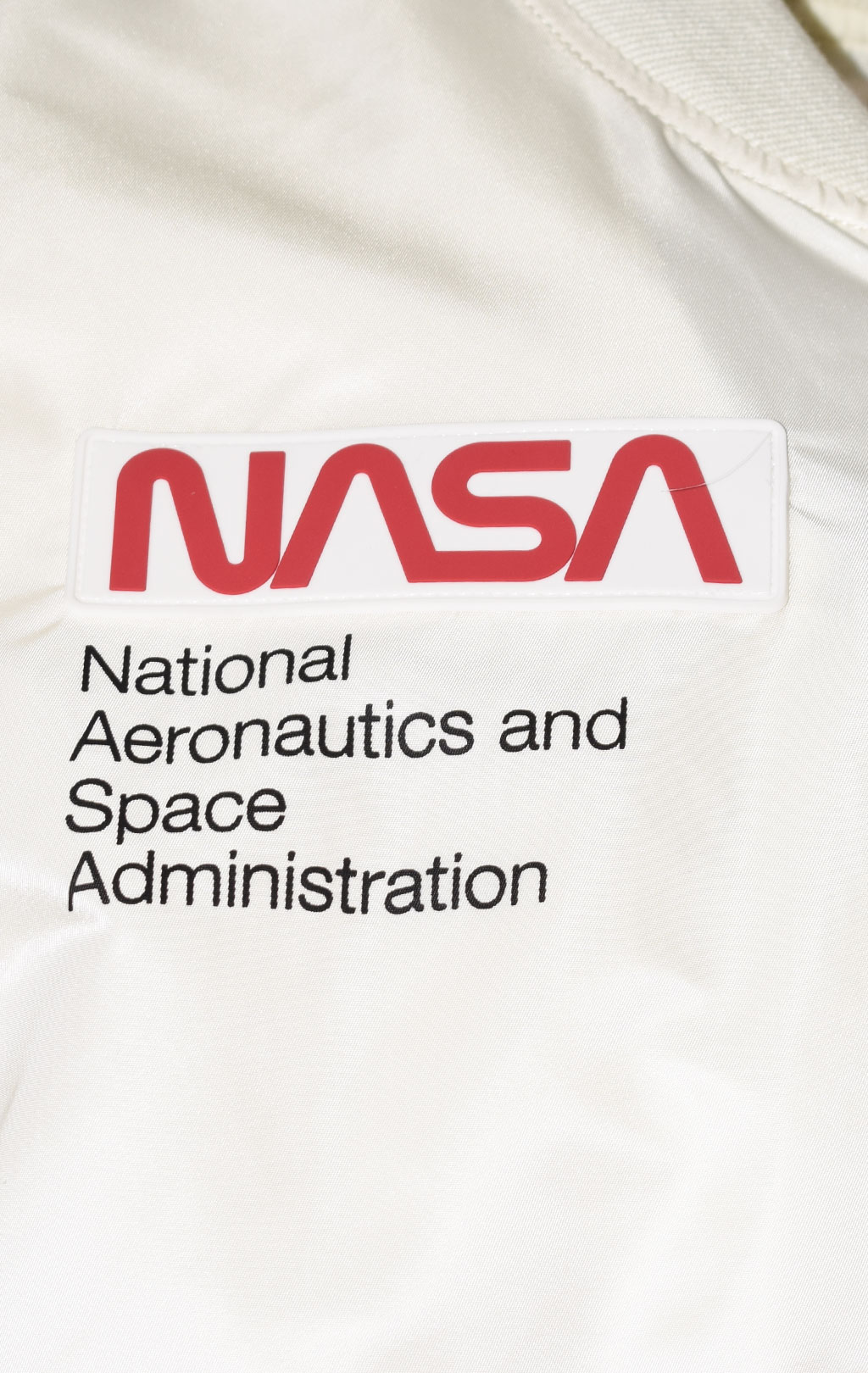 Ветровка ALPHA INDUSTRIES NASA GEN-II FLIGHT JACKET L-2B SS 23 m off white 