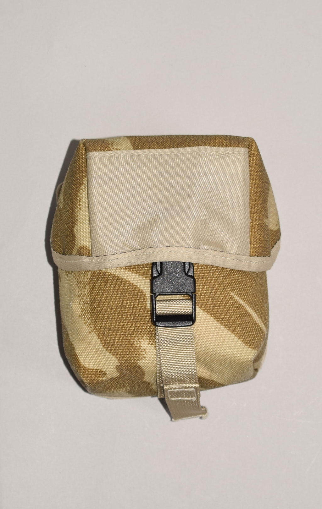 Подсумок медицинский Medical MOLLE dpm desert б/у Англия