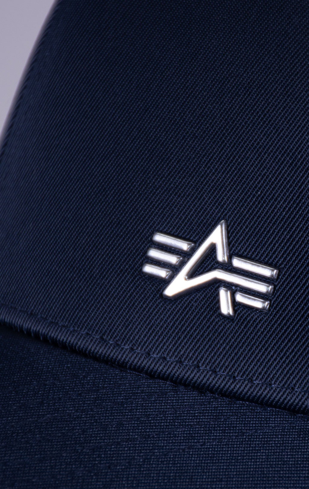 Бейсболка ALPHA INDUSTRIES METAL LABEL CAP rep. blue/chrome 