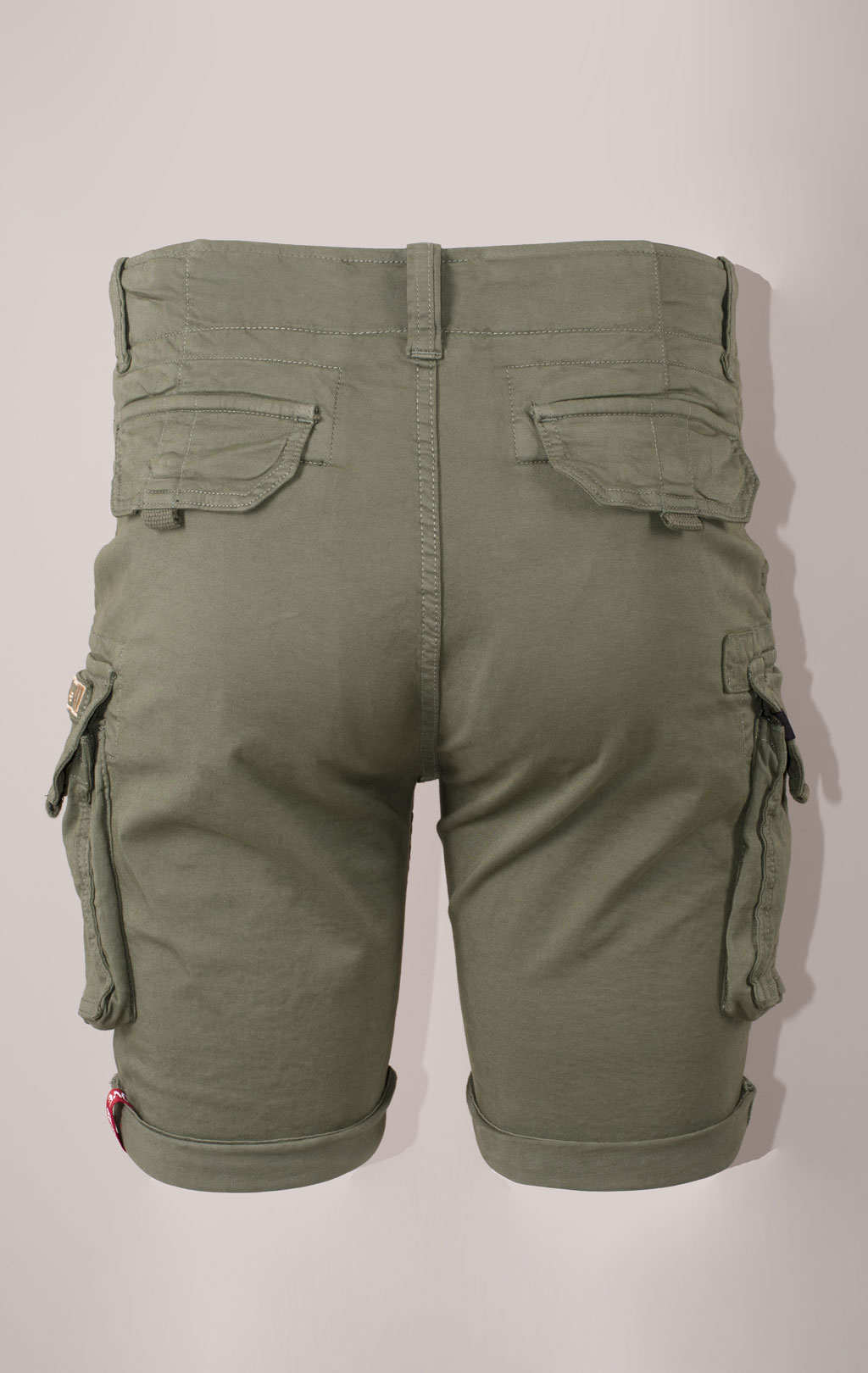 Шорты ALPHA INDUSTRIES CREW SHORT vintage green 