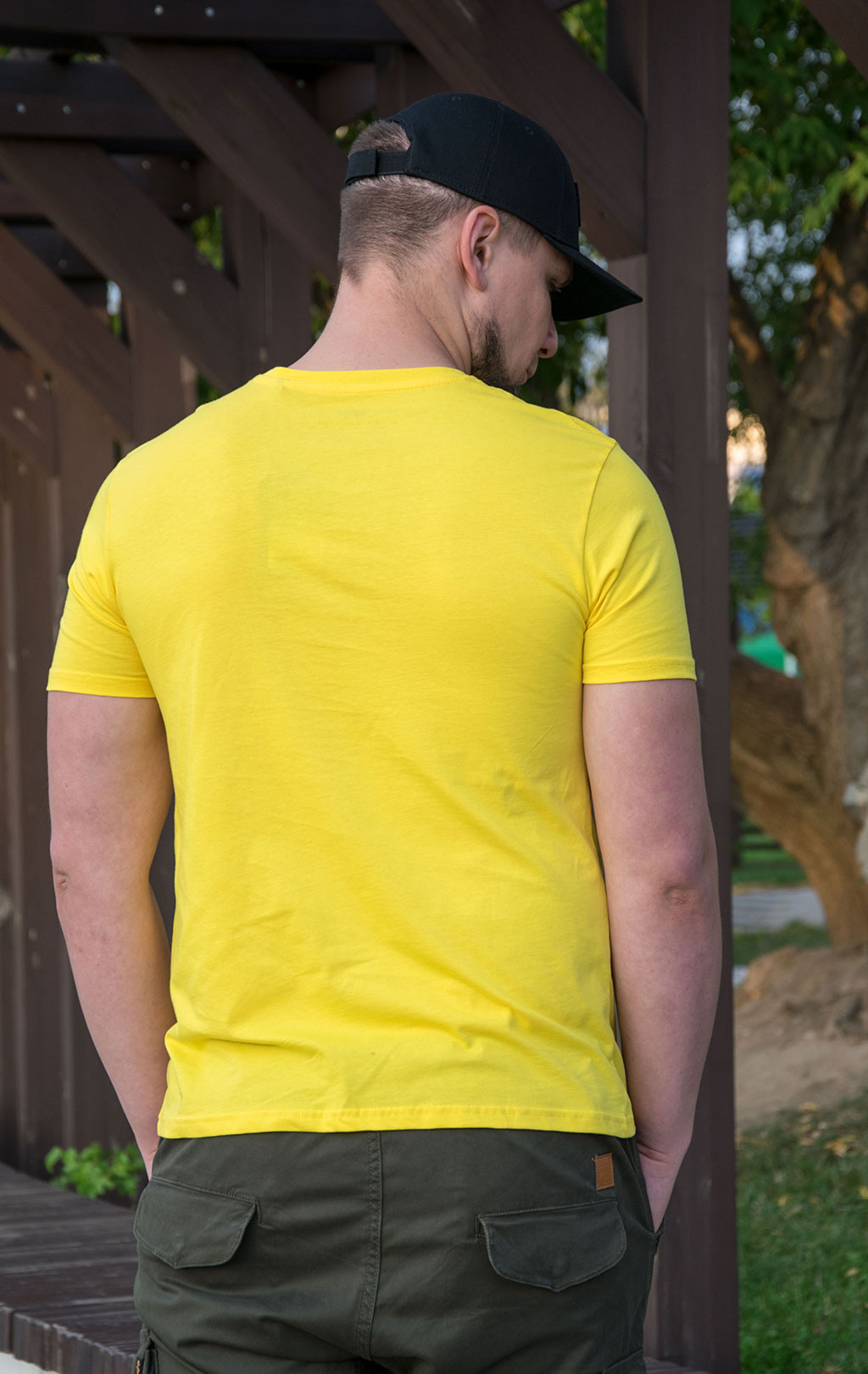 Футболка ALPHA INDUSTRIES BASIC T empire yellow 