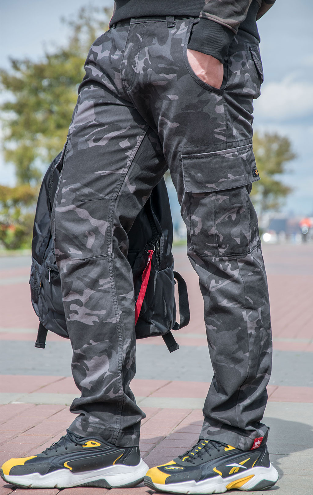 Брюки-карго ALPHA INDUSTRIES AGENT C black camo 