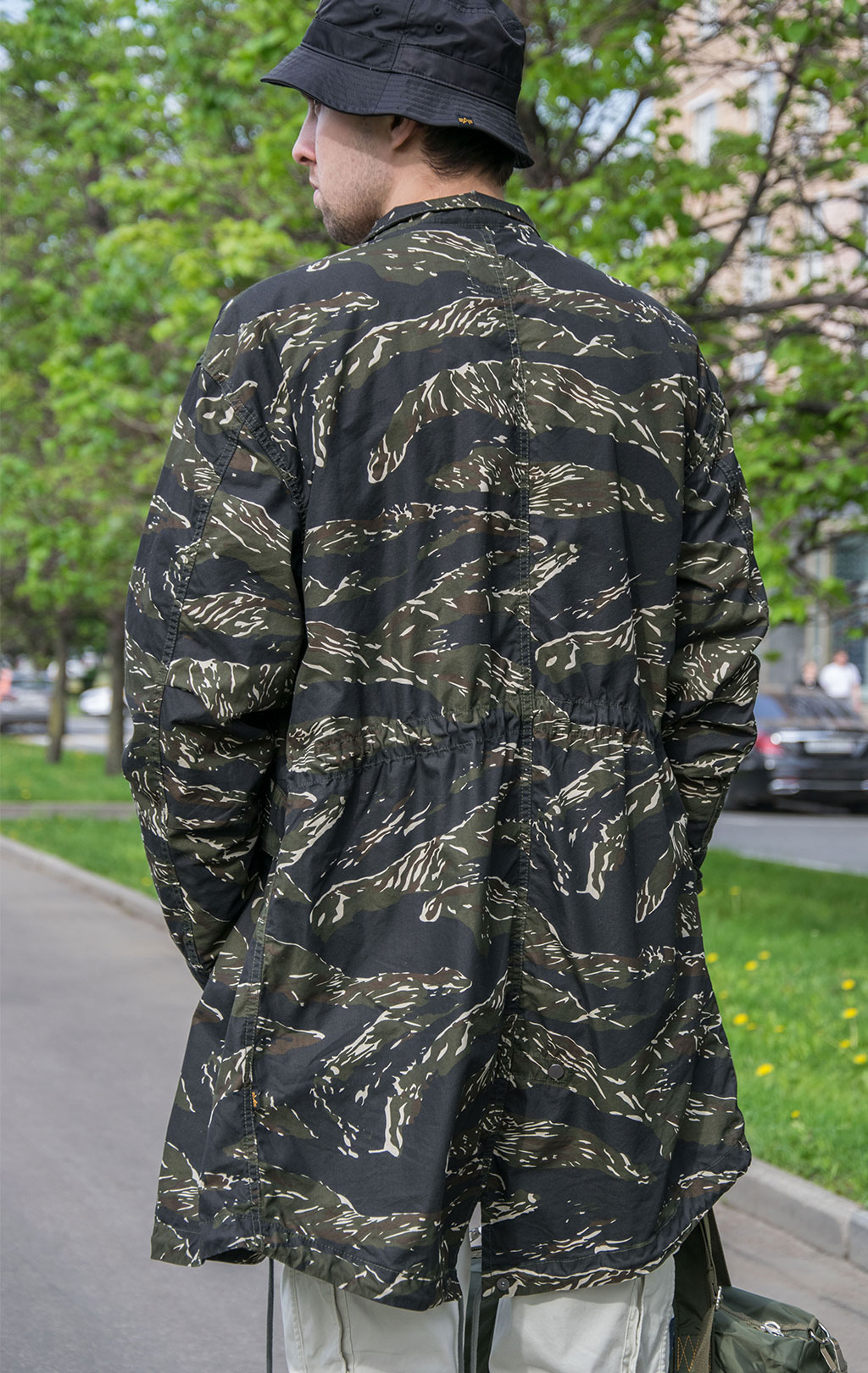 Парка ALPHA INDUSTRIES DEFENDER FISHTAIL original fit tiger camo 