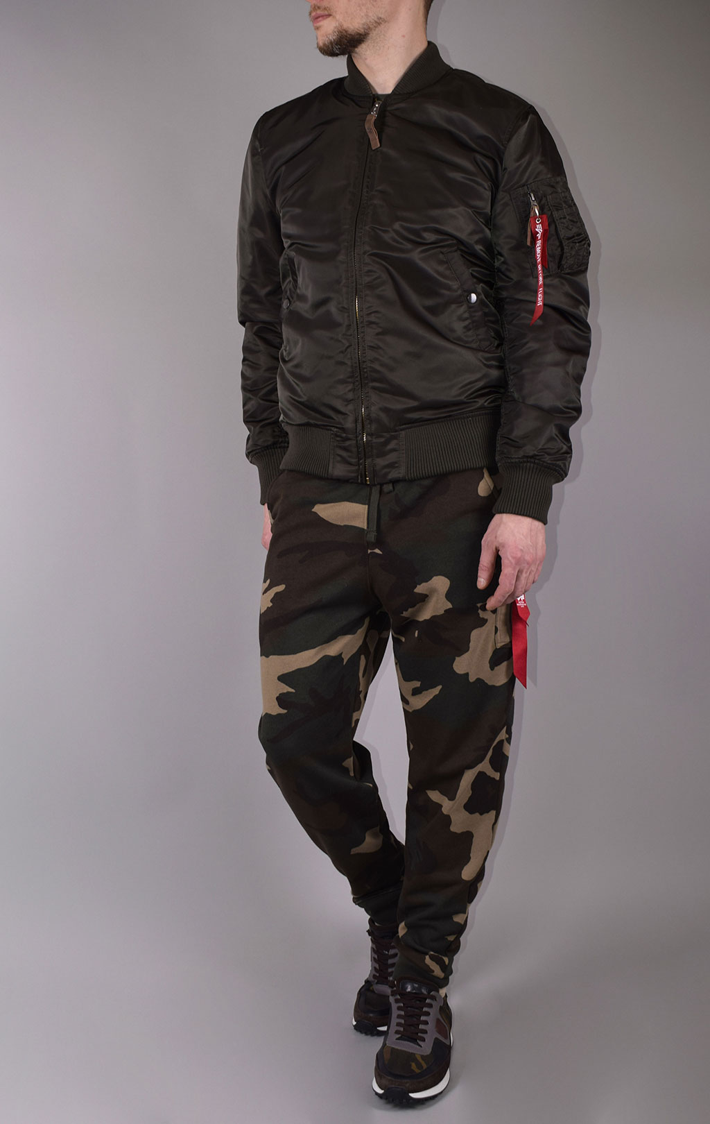 Бомбер ALPHA INDUSTRIES VF 59 LONG MA-1 black/olive 