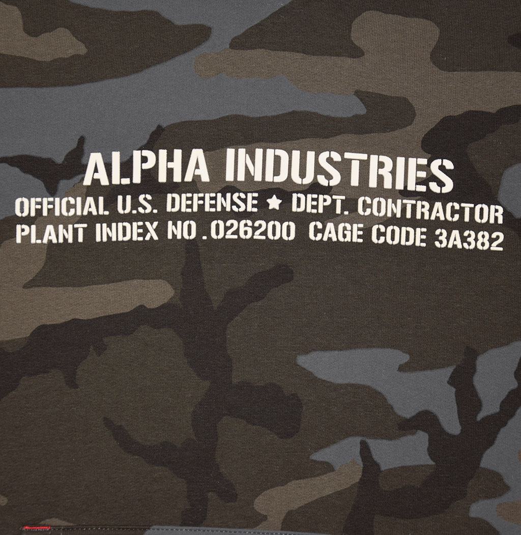 Толстовка ALPHA INDUSTRIES CARGO RUBBER PRINT HOODY black camo 