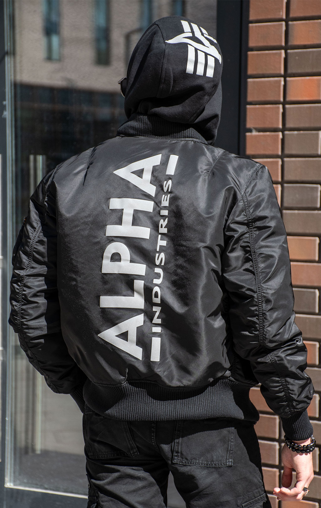 Бомбер ALPHA INDUSTRIES ZH BACK PRINT MA-1 black/reflective 