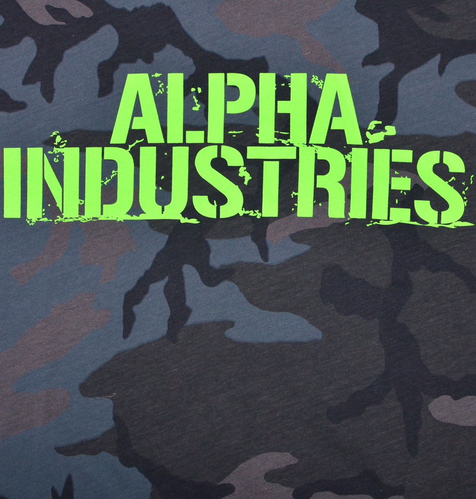 Футболка ALPHA INDUSTRIES BLURRED black camo 