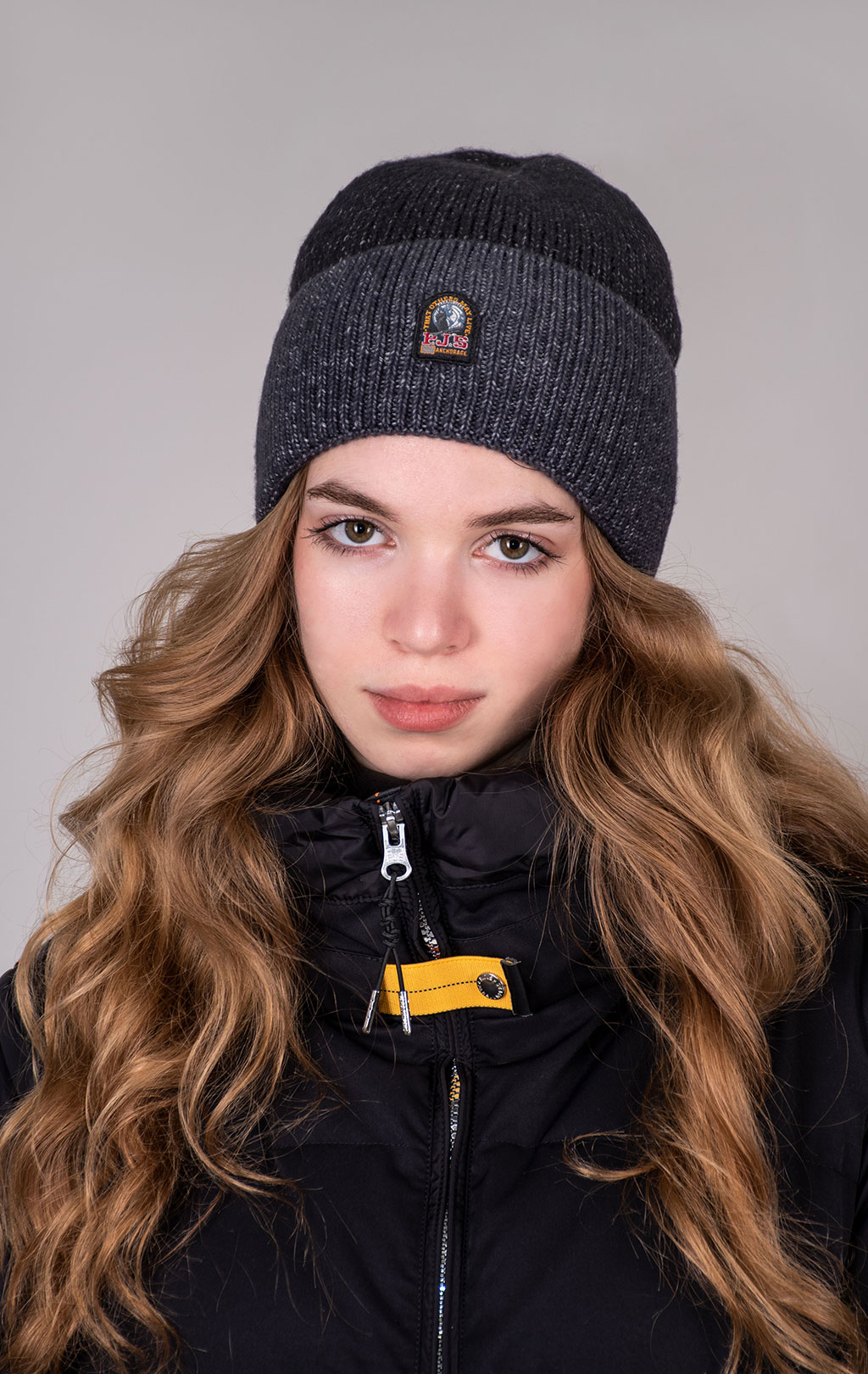 Шапка вязаная PARAJUMPERS GARDENIA HAT FW 24/25 black-phantom 