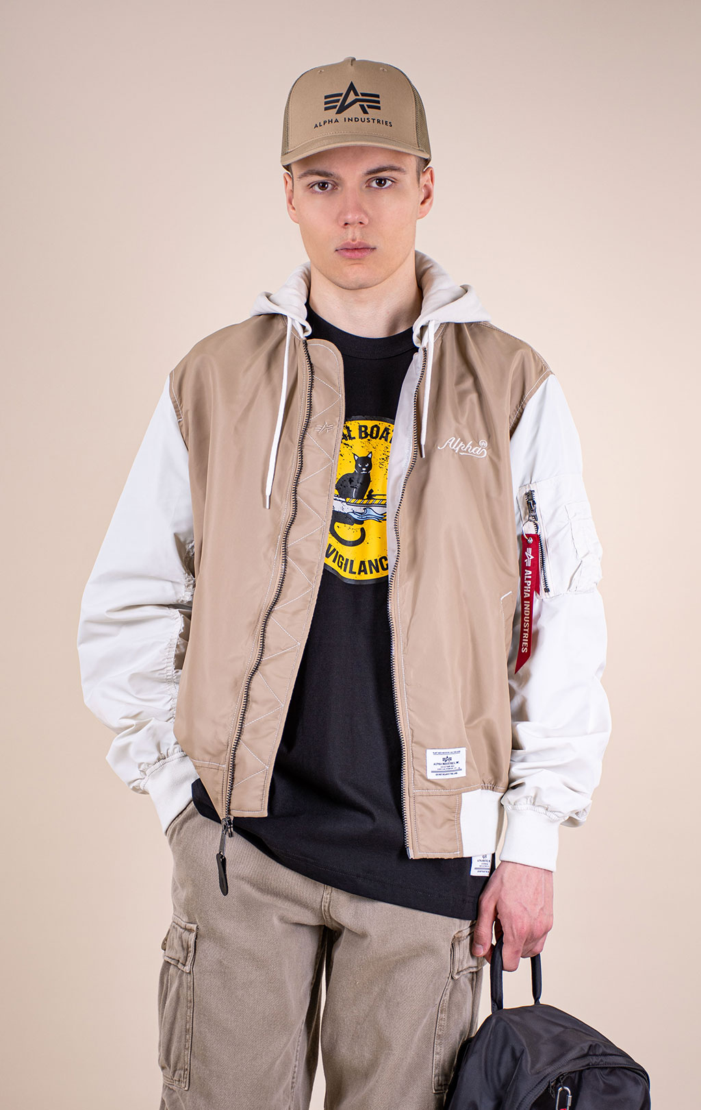Бомбер-ветровка ALPHA INDUSTRIES L-2B RELAXED VARSITY FLIGHT JACKET SS 26 dust khaki 