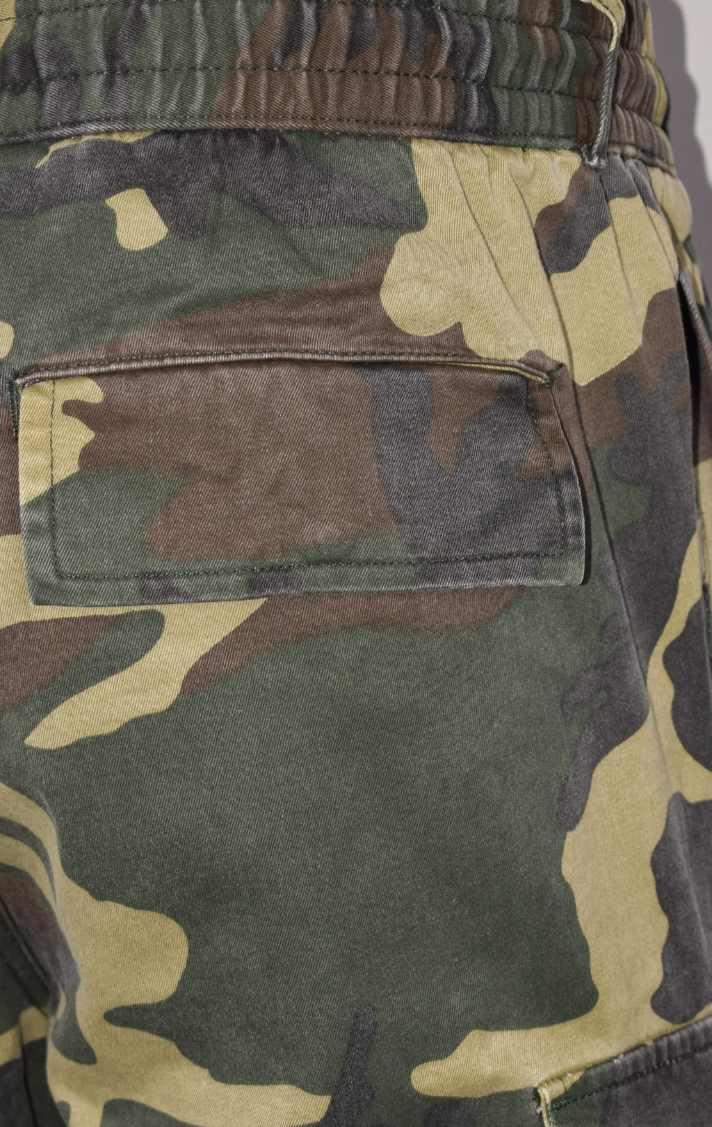 Брюки джоггеры ALPHA INDUSTRIES COTTON JOGGER camo woodland 