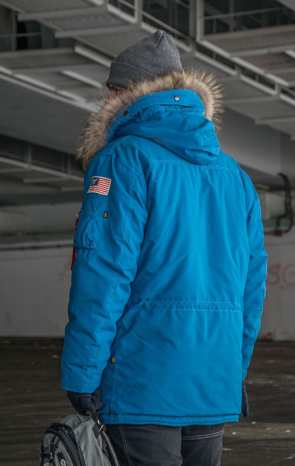 Аляска ALPHA INDUSTRIES POLAR натур. мех royal 