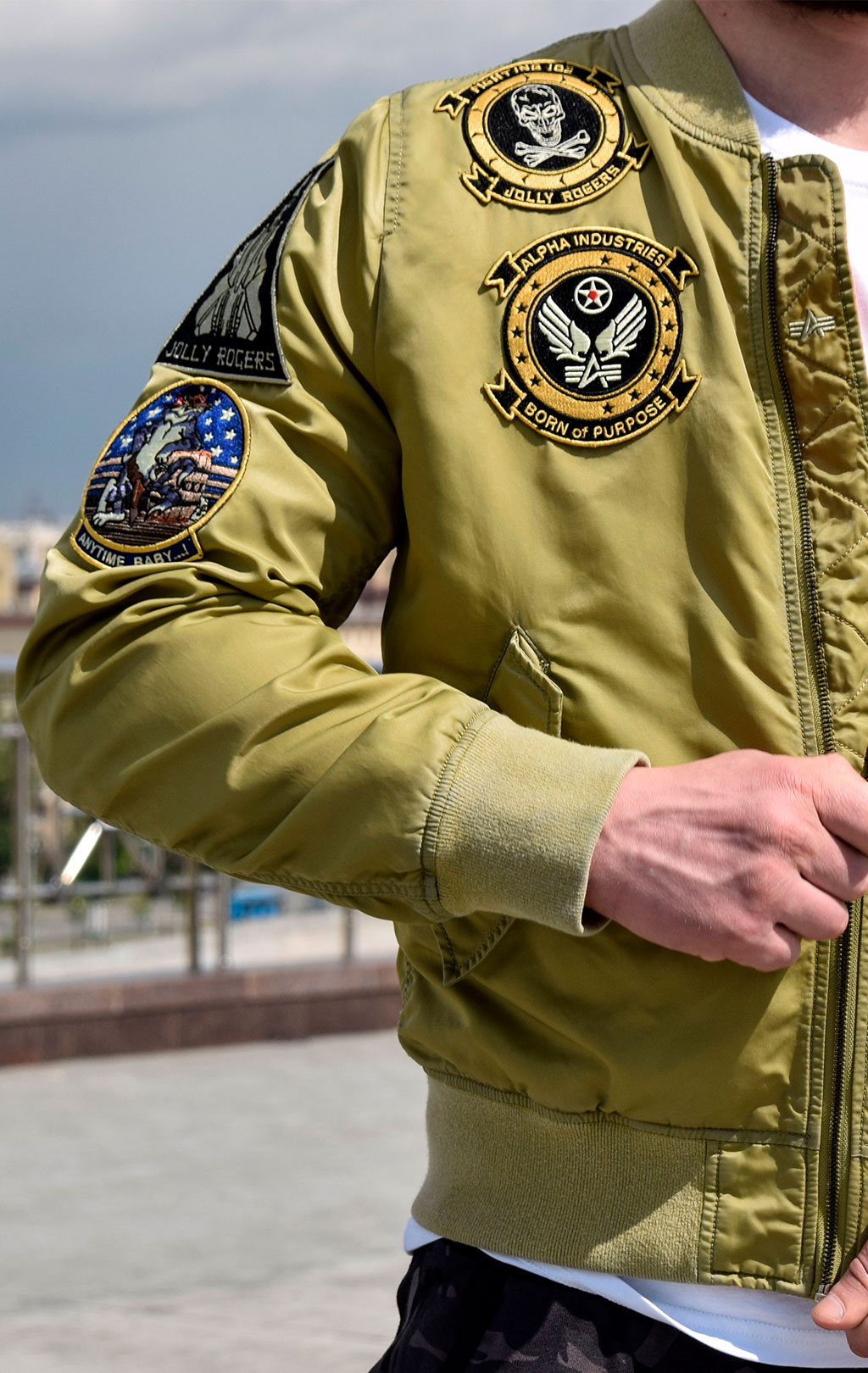 Ветровка-бомбер ALPHA INDUSTRIES FEAR THE BONES BATTLEWASH L-2B neon yellow 